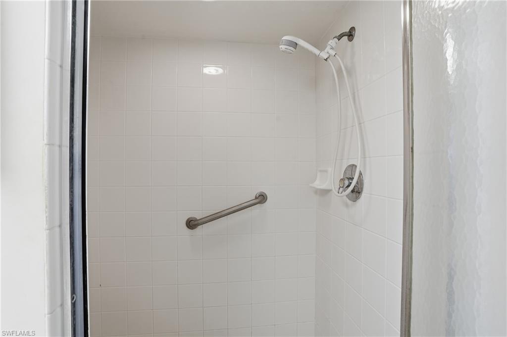 2460 Old Groves Road, Unit E102 Naples, FL 34109 - Photo 14 of 25