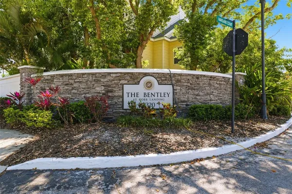 $175,000 | 3321 Haviland Court, Unit 104, Palm Harbor, FL 34684