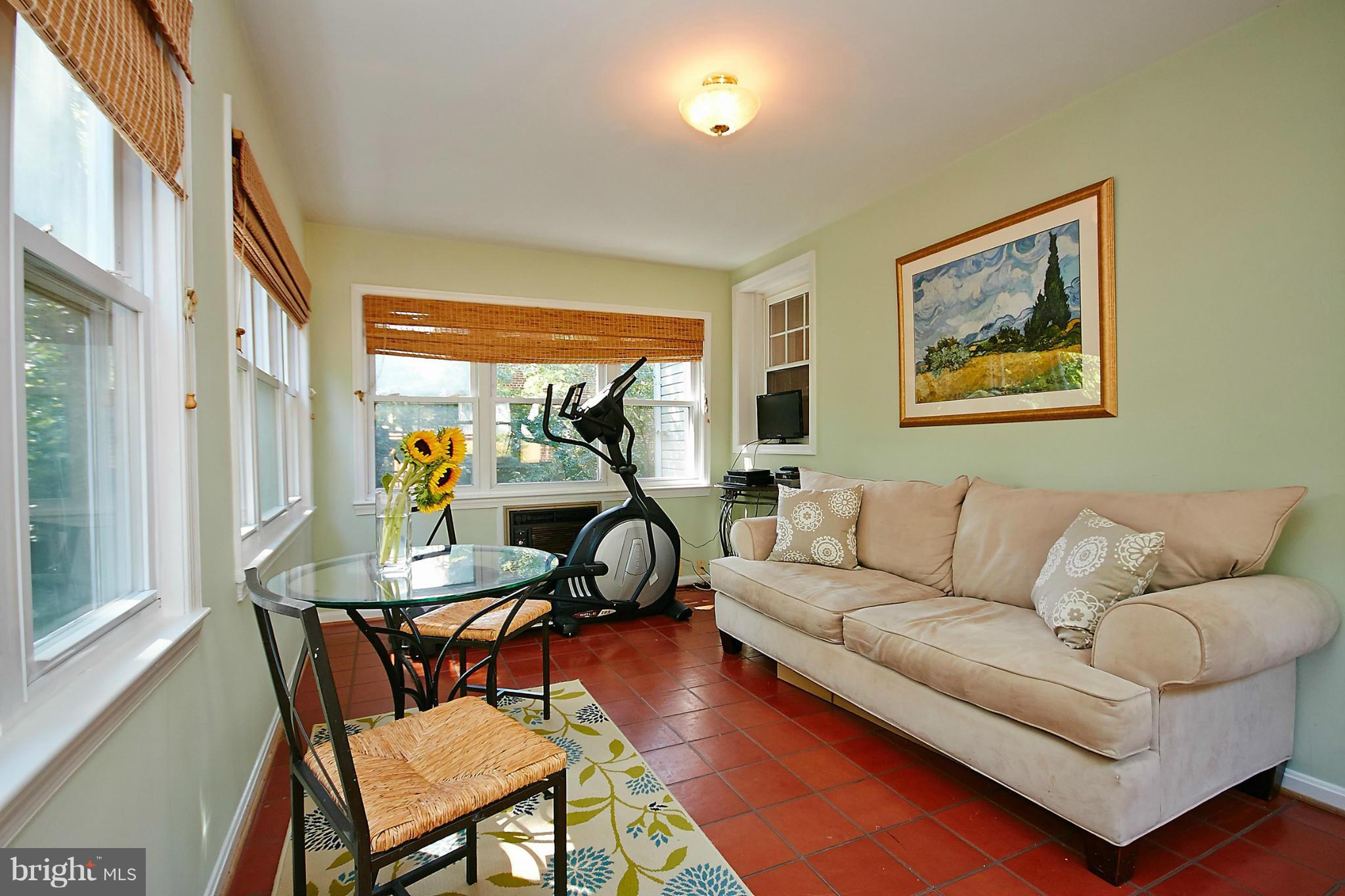 4924 33rd Road North Arlington, VA 22207 - Photo 11 of 28 SUN ROOM
