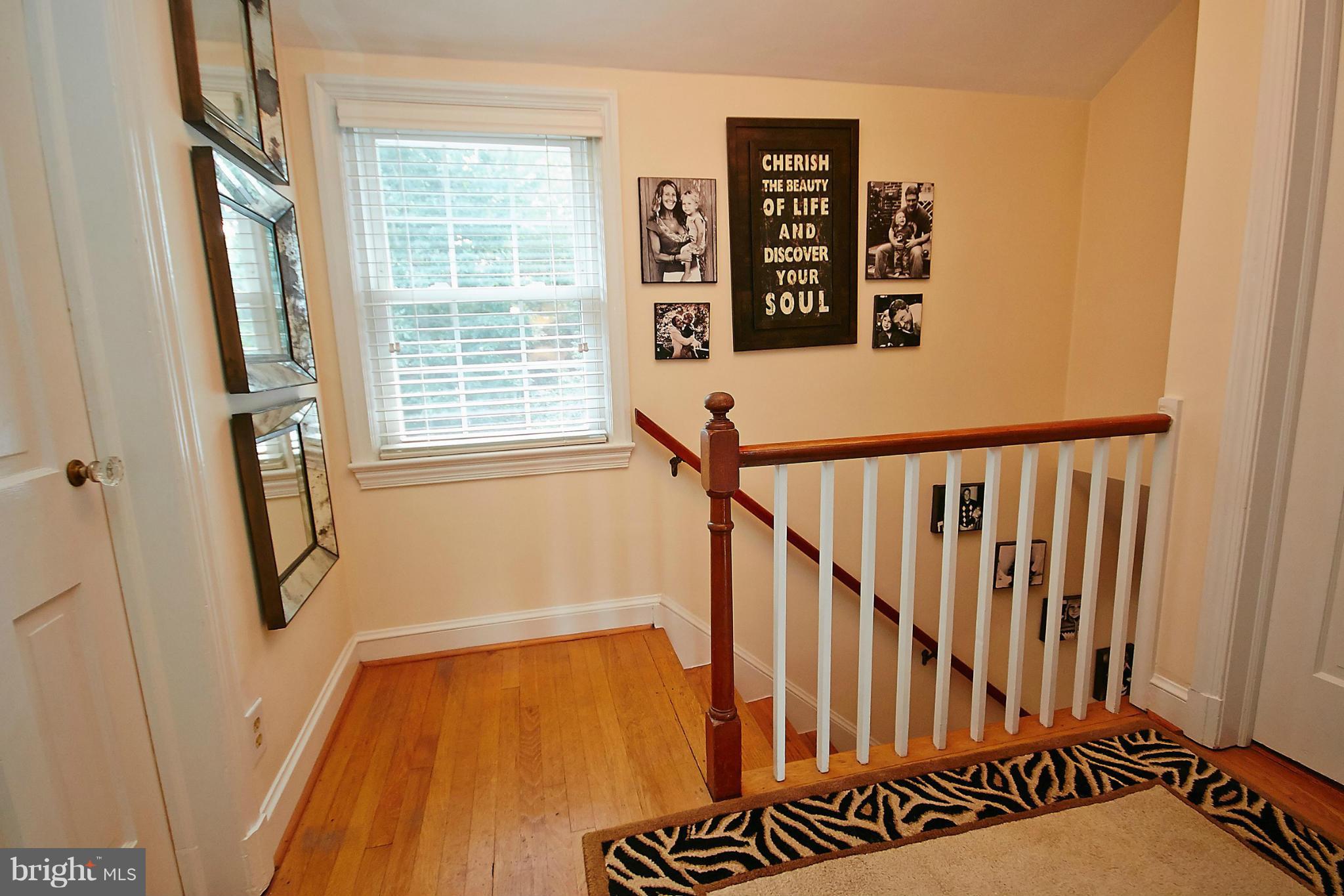 4924 33rd Road North Arlington, VA 22207 - Photo 15 of 28 UPSTAIRS HALL