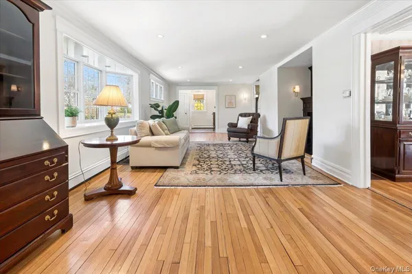 $1,975,000 | 964 Highland Avenue, Pelham, NY 10803
