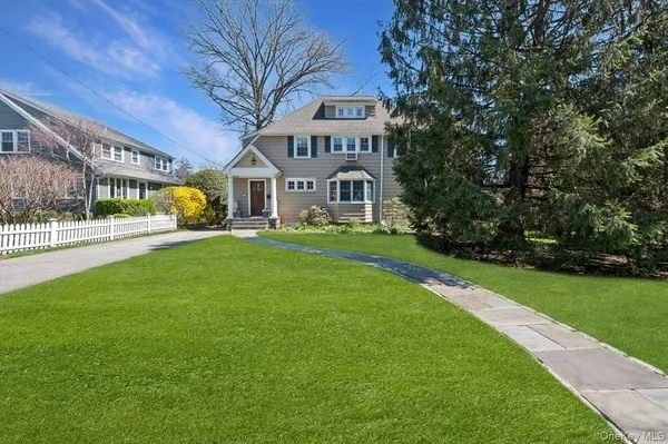 $1,975,000 | 964 Highland Avenue, Pelham, NY 10803