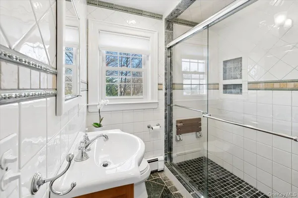 $1,975,000 | 964 Highland Avenue, Pelham, NY 10803