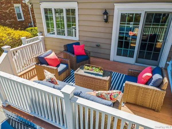 $1,975,000 | 964 Highland Avenue, Pelham, NY 10803
