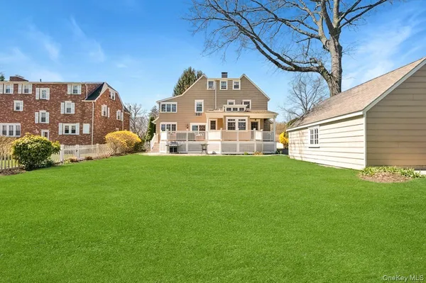$1,975,000 | 964 Highland Avenue, Pelham, NY 10803