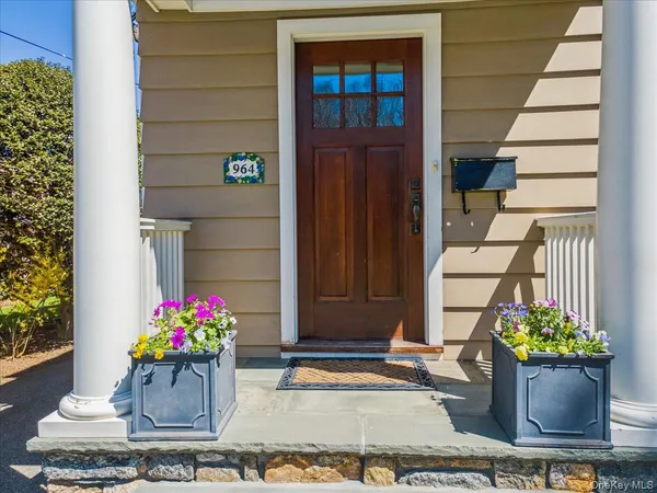$1,975,000 | 964 Highland Avenue, Pelham, NY 10803