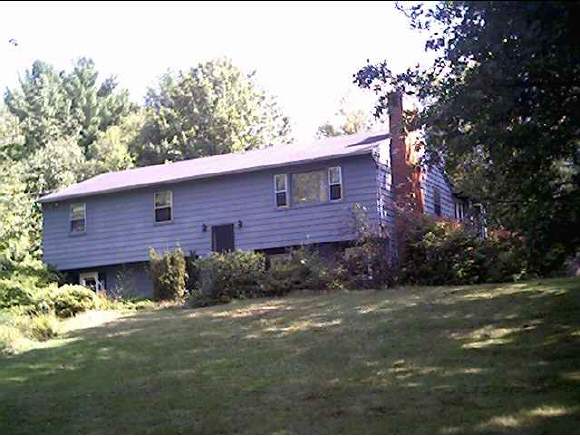 36 Noyes Road Londonderry, NH 03053 - Photo 1 of 6 Gallery Image 1