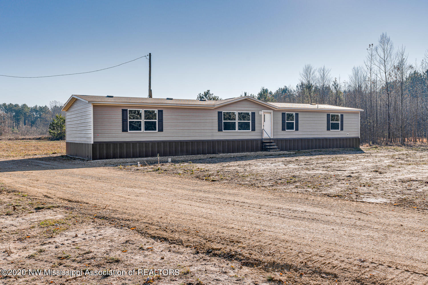 1903 Victoria Road Byhalia, MS 38611 - Photo 3 of 26 1903-victoria-rd-203678_4-snapsold-scree