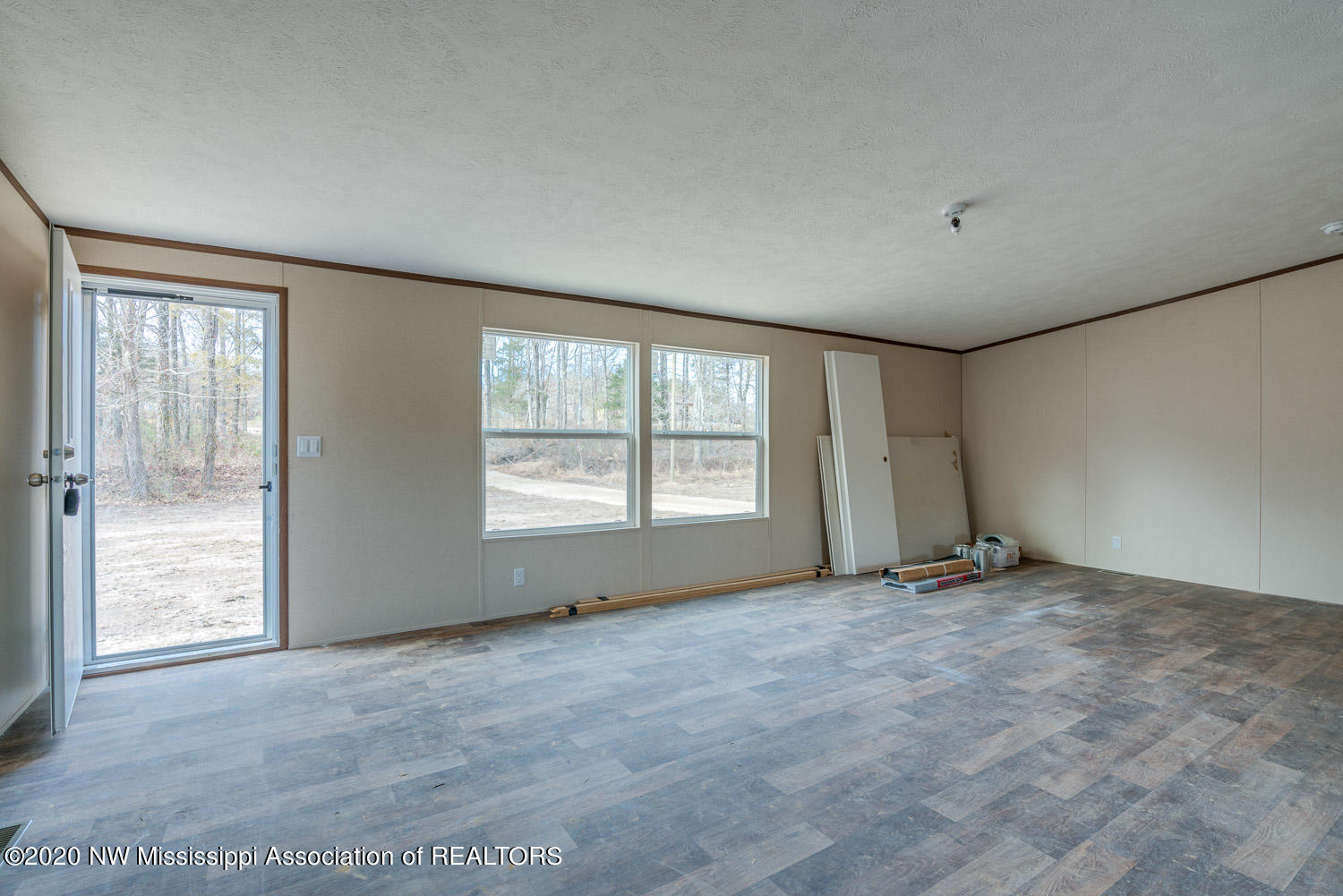 1903 Victoria Road Byhalia, MS 38611 - Photo 6 of 26 1903-victoria-rd-203678-snapsold-screen-