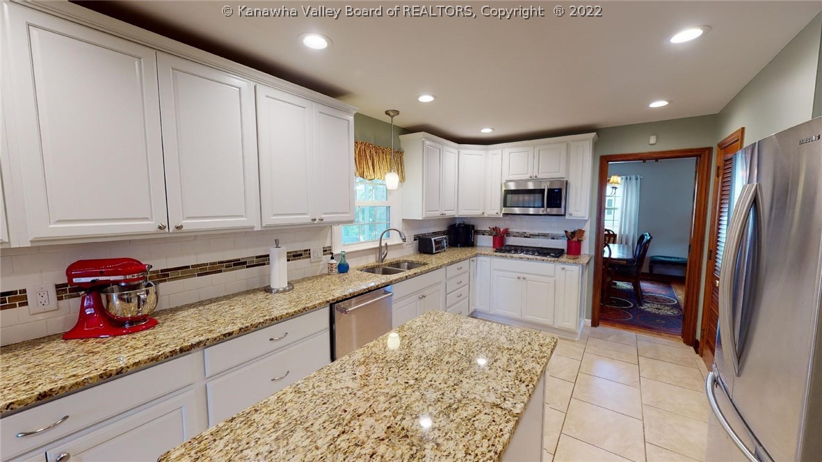 5421 West Pea Ridge Road Huntington, WV 25705 - Photo 9 of 32 Gallery Image 9