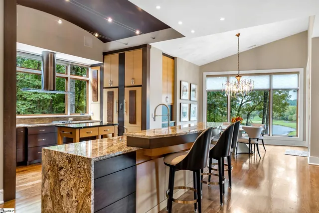 $2,825,000 | 10 Water View Court, Travelers Rest, SC 29690