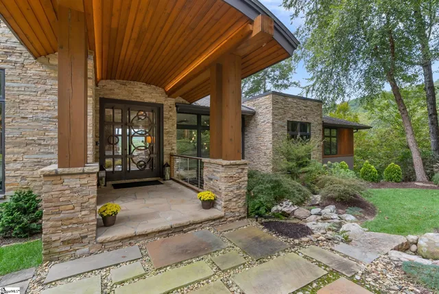 $2,825,000 | 10 Water View Court, Travelers Rest, SC 29690