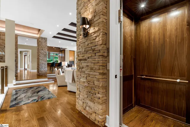 $2,825,000 | 10 Water View Court, Travelers Rest, SC 29690