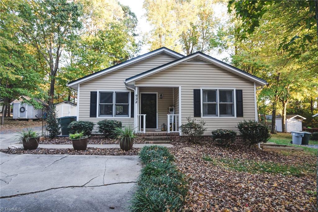 938 Meadowbrook Road Asheboro, NC 27203 - Photo 1 of 22 Gallery Image 1