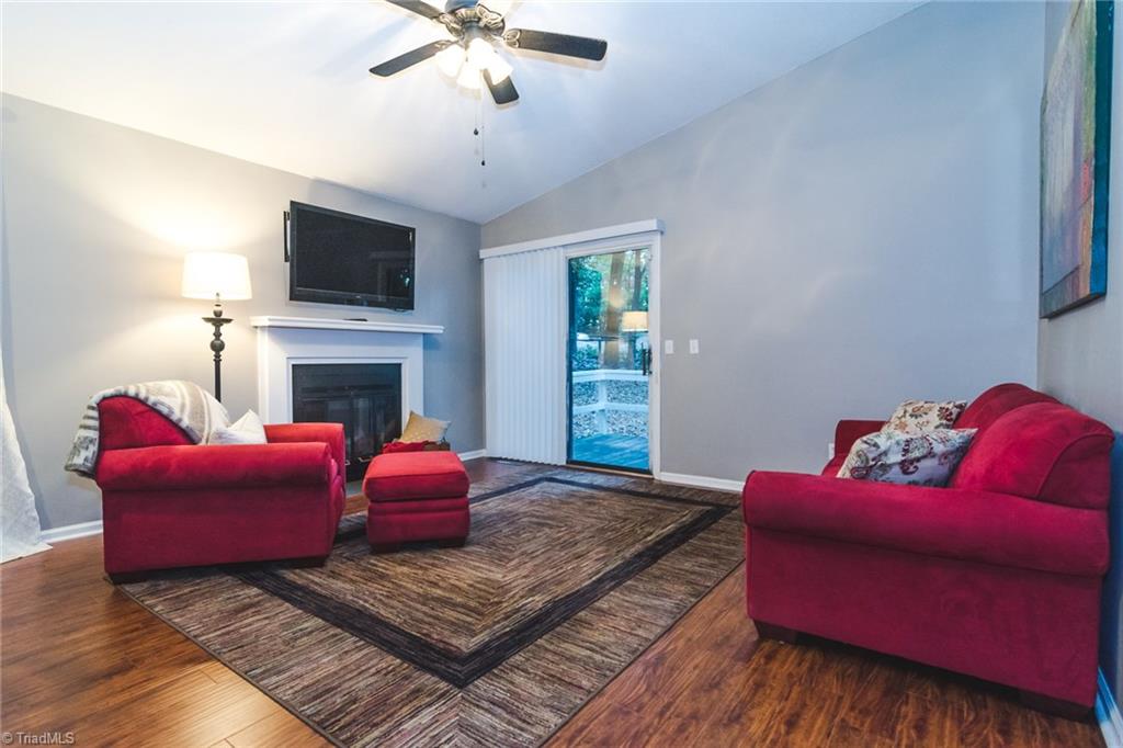 938 Meadowbrook Road Asheboro, NC 27203 - Photo 4 of 22 Gallery Image 4