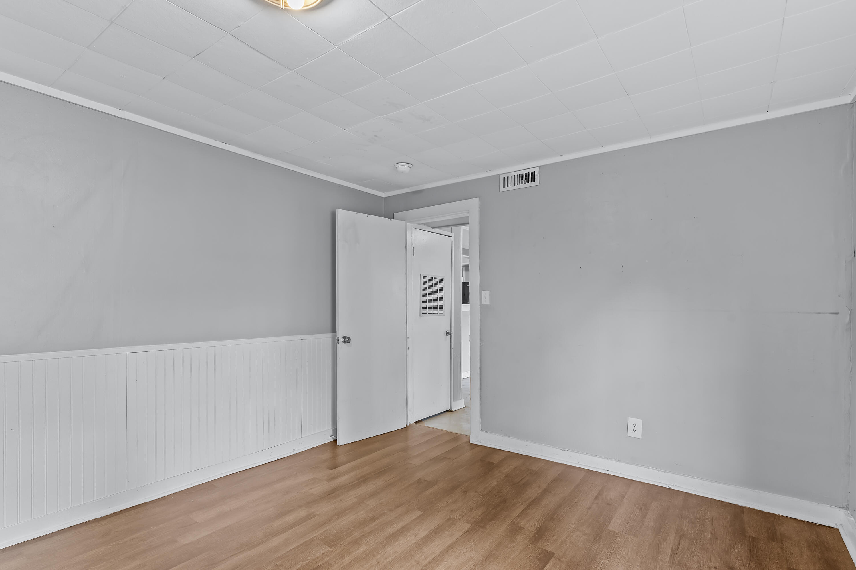1815 West Webster Street Springfield, MO 65802 - Photo 12 of 22 1815 W Webster-15