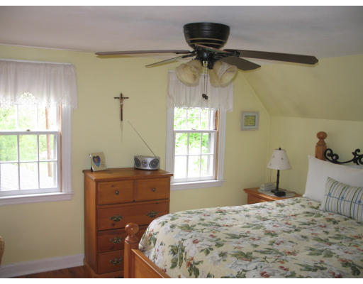 615 Holyoke Road Westfield, MA 01085 - Photo 8 of 11 Gallery Image 8