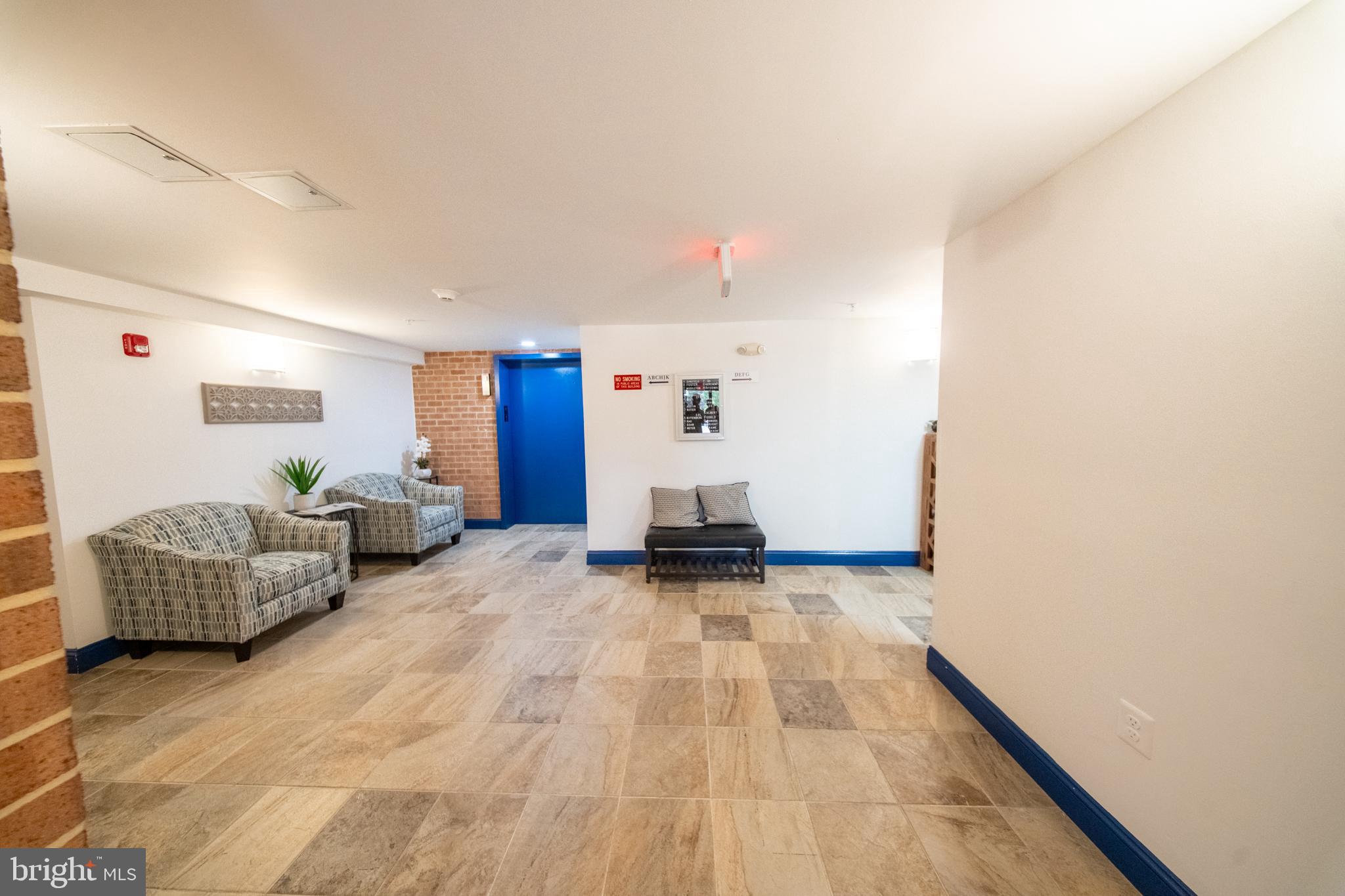 15210 Elkridge Way, Unit 912J Silver Spring, MD 20906 - Photo 33 of 35 Lobby near elevator