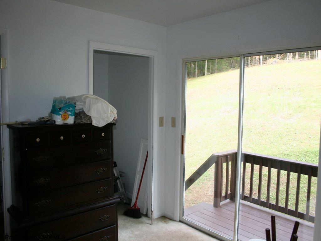4689 Oxford Road Pullman, WV 26421 - Photo 9 of 20 Gallery Image 9