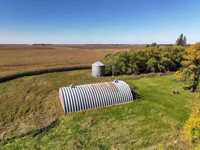 $585,000 | 22261 160th Street Northeast, Thief River Falls, MN 56701