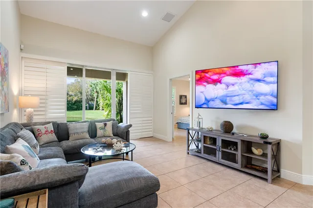 $369,999 | 4325 Cross Court, Vero Beach, FL 32967