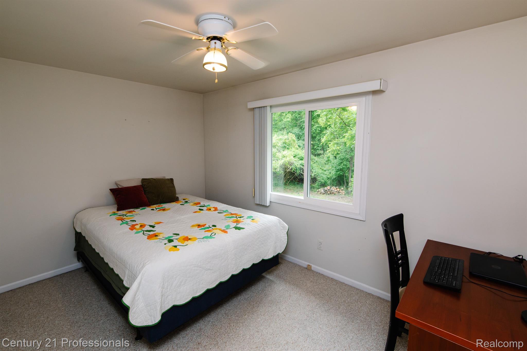 173 Cloverport Avenue Rochester, MI 48307 - Photo 23 of 34 Bedroom 2