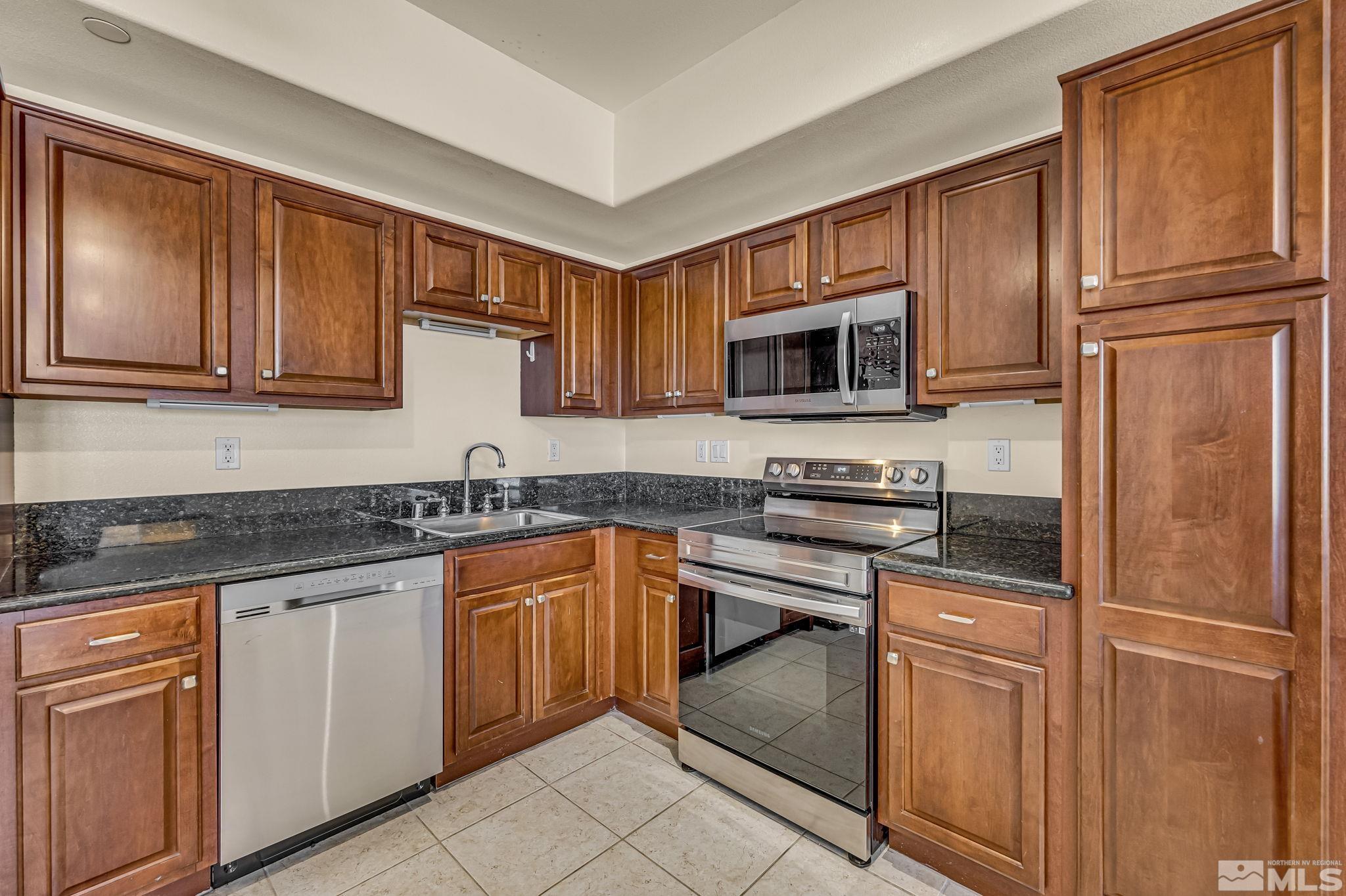 200 West 2nd Street, Unit 611 Reno, NV 89501 - Photo 5 of 32 Photo 5