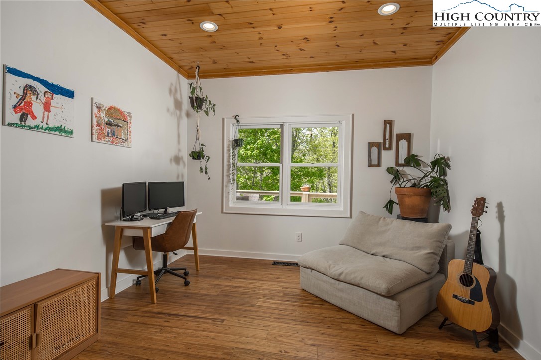 582 Sunny Chestnut Forest Boone, NC 28607 - Photo 20 of 50