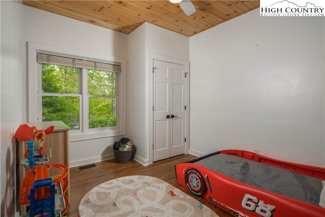 582 Sunny Chestnut Forest Boone, NC 28607 - Photo 28 of 50