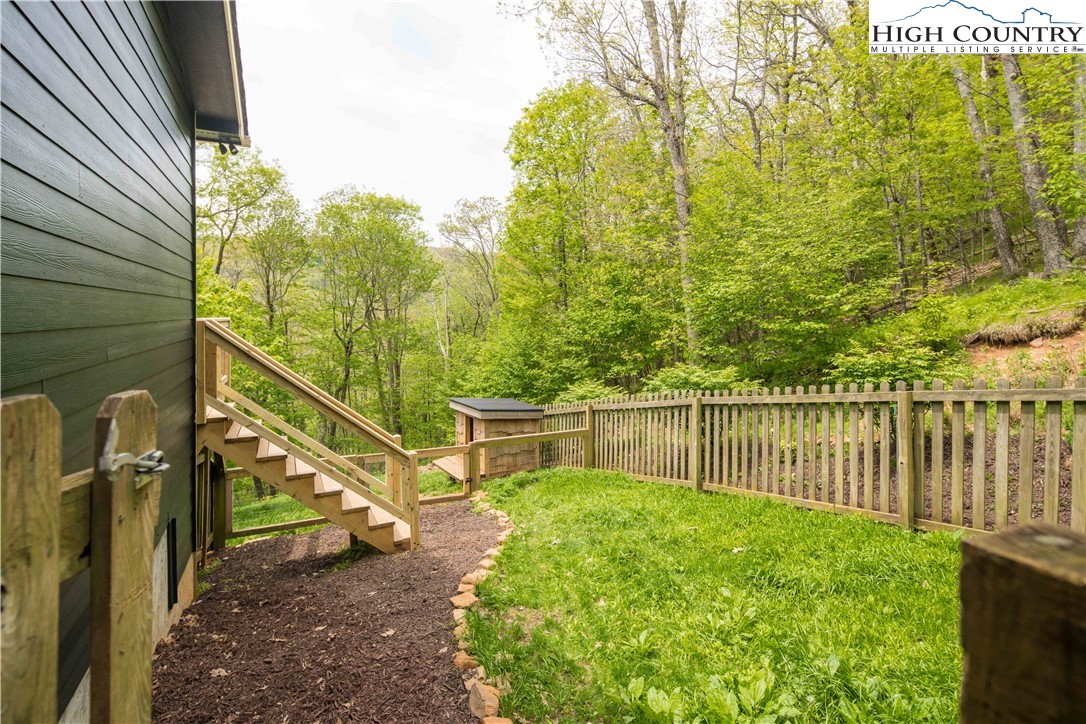 582 Sunny Chestnut Forest Boone, NC 28607 - Photo 47 of 50