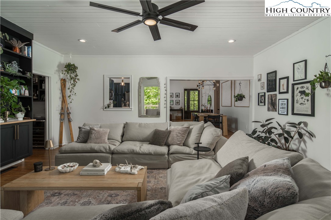 582 Sunny Chestnut Forest Boone, NC 28607 - Photo 6 of 50