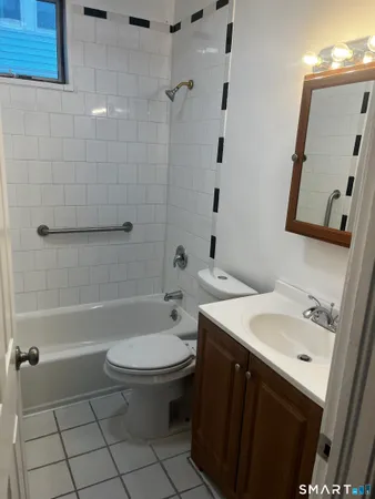 $1,900 | 84 Church Street, Unit 2, Hamden, CT 06514
