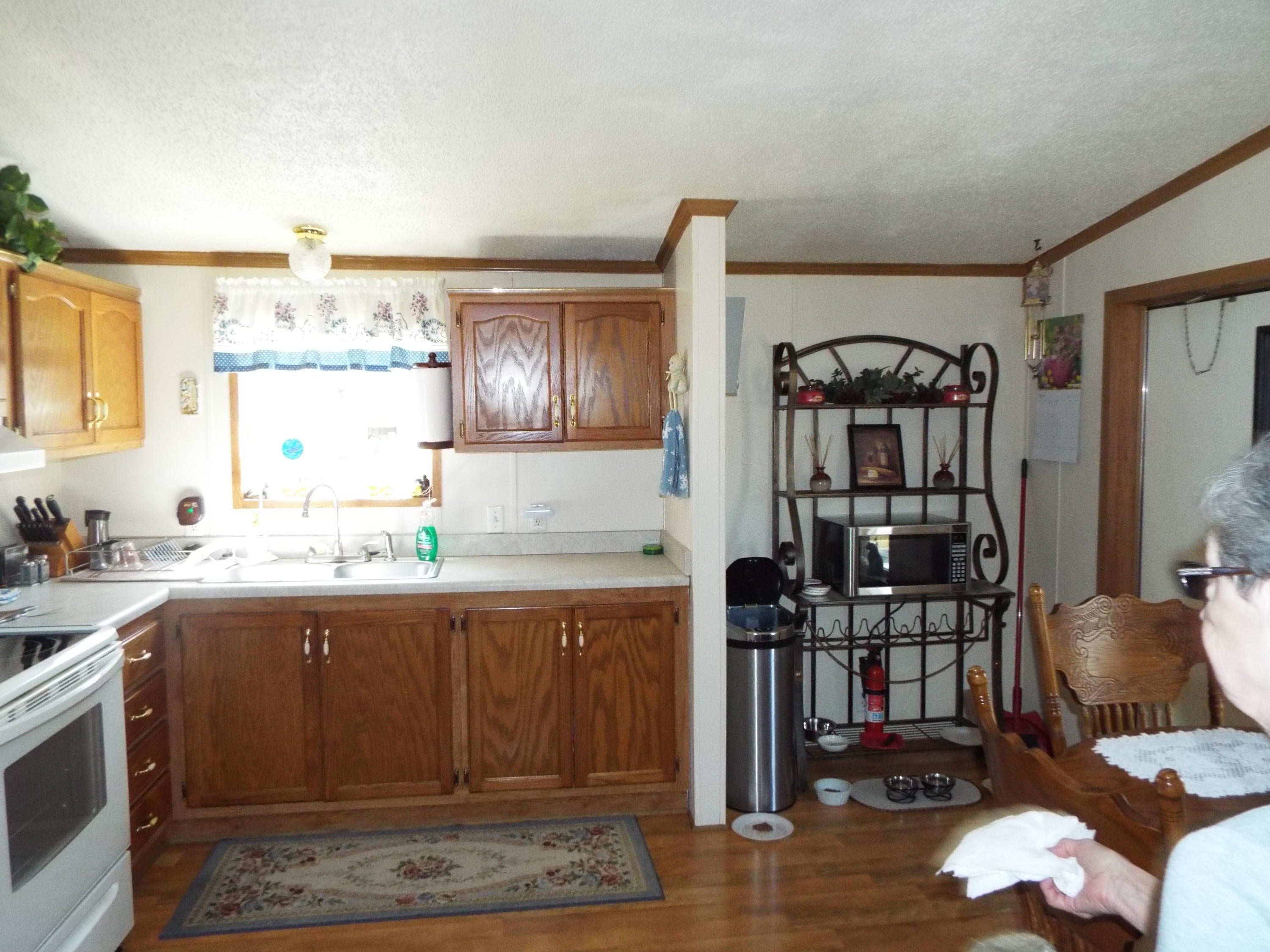 377 Sheppard Road Crawley, WV 24931 - Photo 4 of 14 Gallery Image 4