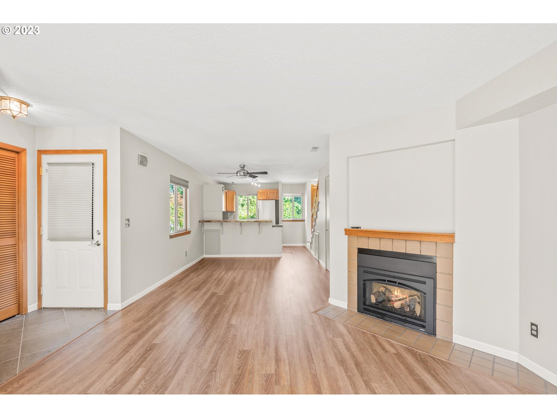 2785 Northwest Upshur Street, Unit B Portland, OR 97210 - Photo 5 of 35 a view of empty room with wooden floor