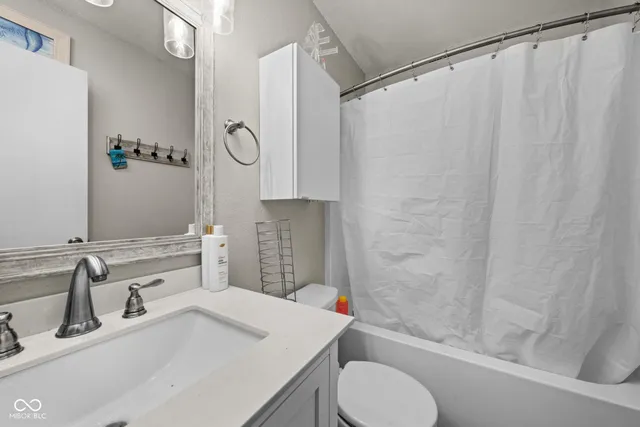 $263,280 | 2369 Orchard Creek Drive, Columbus, IN 47201