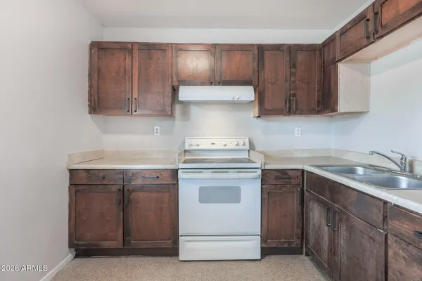 $799 | 15605 North 29th Street, Unit 6, Phoenix, AZ 85032