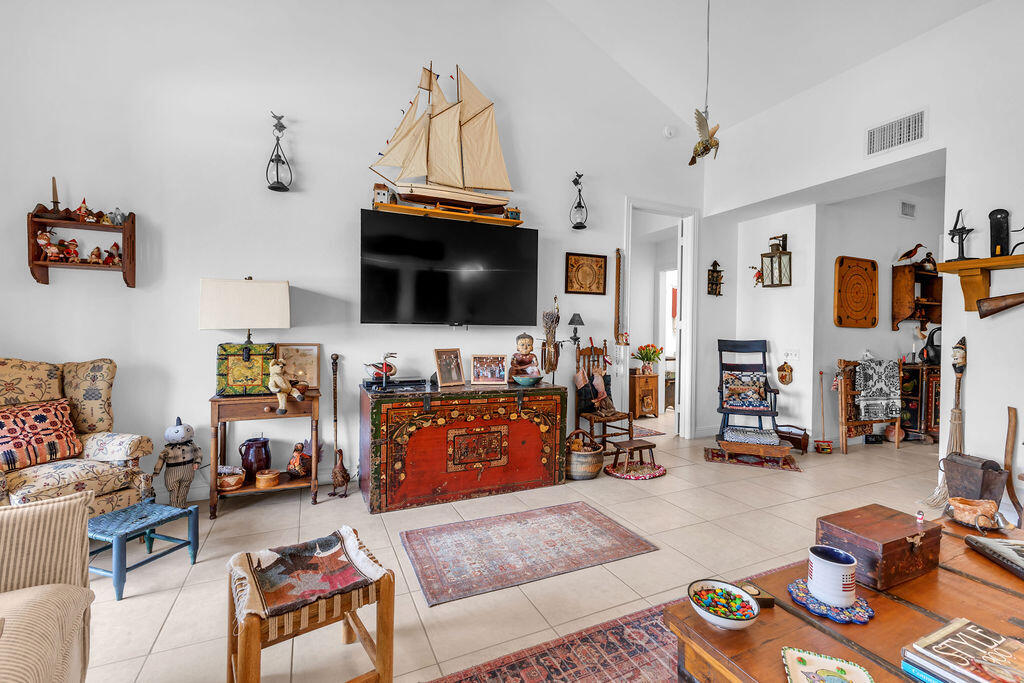 165 Lakeshore Drive Rancho Mirage, CA 92270 - Photo 8 of 67 f