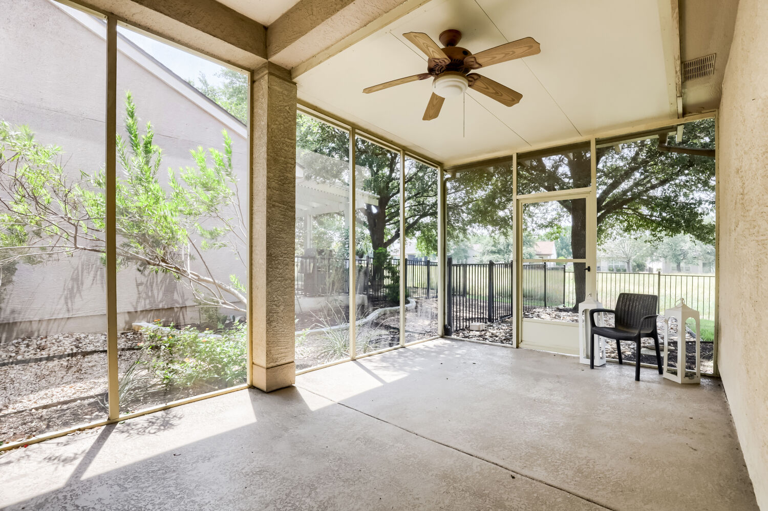 310 Crockett Loop Georgetown, TX 78633 - Photo 19 of 22 Extended screened in patio is a nice addition to outside living area.