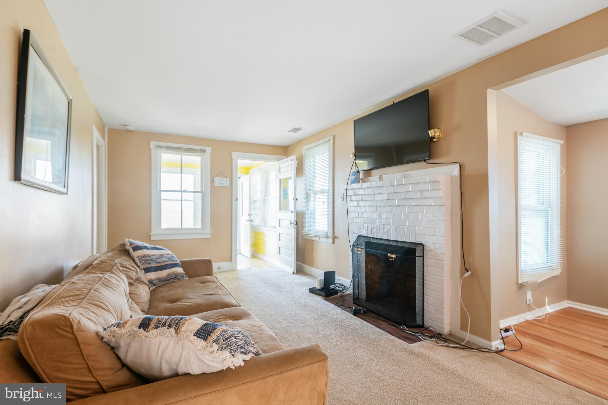 19 South New Road Middletown, DE 19709 - Photo 13 of 29 Living Room from Kitchen