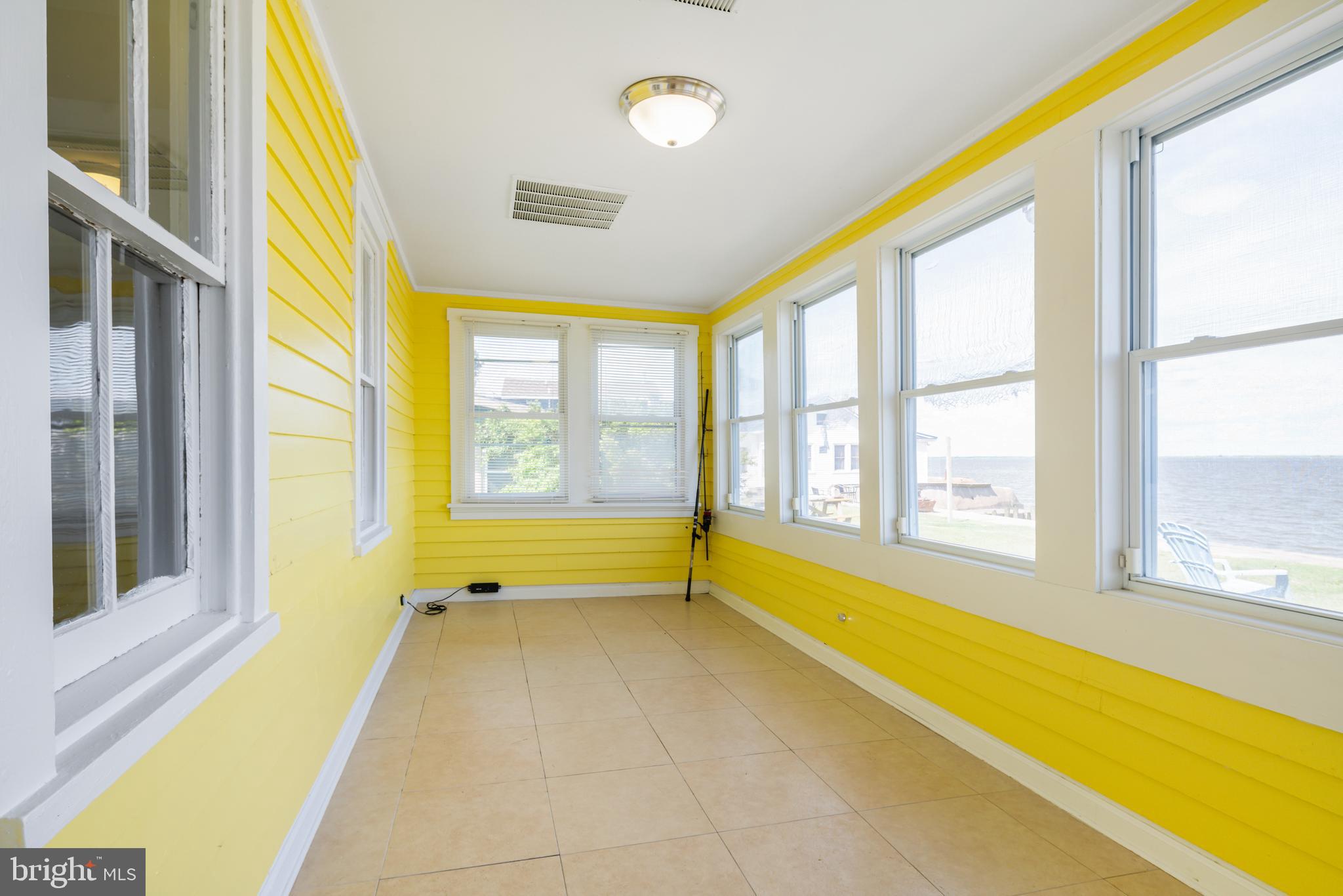 19 South New Road Middletown, DE 19709 - Photo 19 of 29 Sunroom with a View