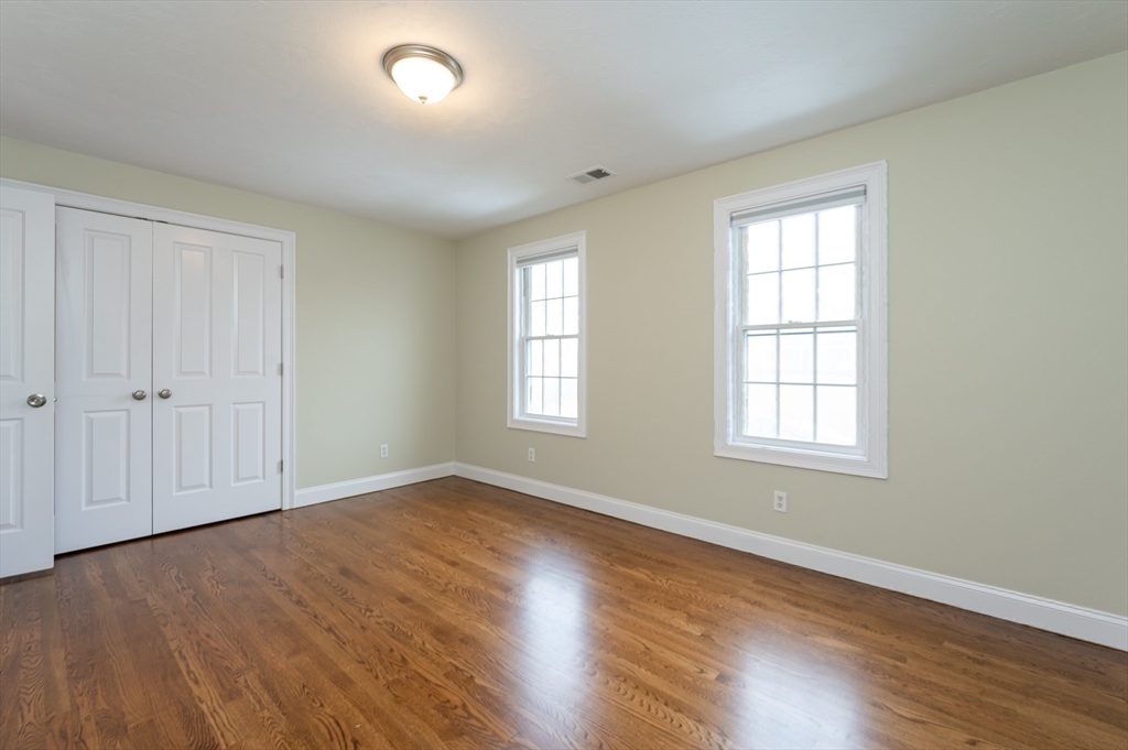 8 Vista Circle Rutland, MA 01543 - Photo 10 of 28