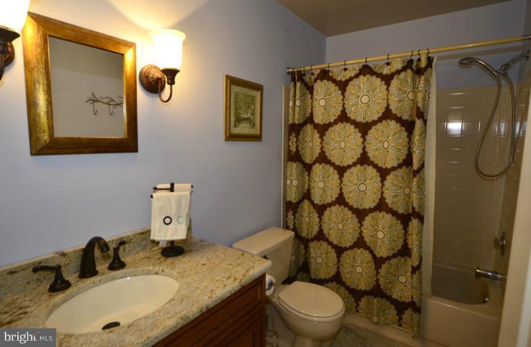 1616 Oak Spring Way Reston, VA 20190 - Photo 19 of 30 Upper hall bath