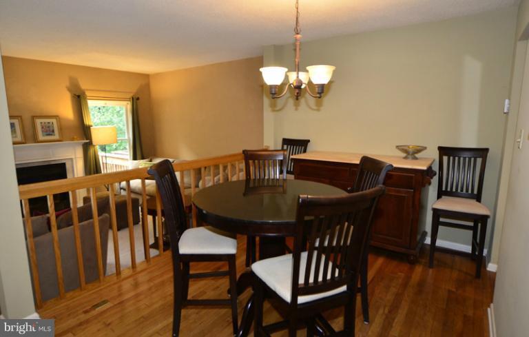 1616 Oak Spring Way Reston, VA 20190 - Photo 3 of 30 Dining Room
