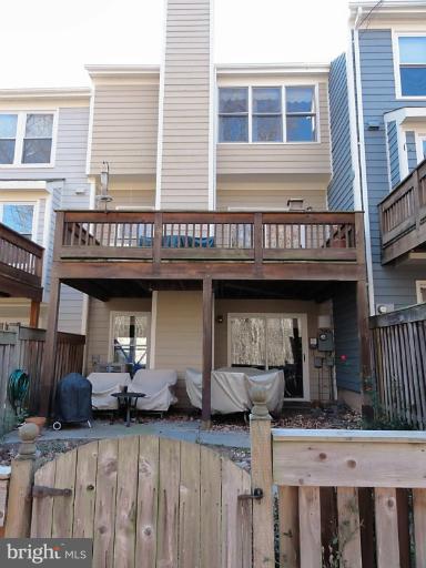 1616 Oak Spring Way Reston, VA 20190 - Photo 21 of 30 View of rear of home.