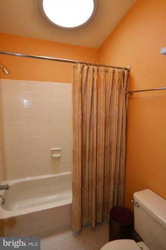 1616 Oak Spring Way Reston, VA 20190 - Photo 9 of 30 Bath (Master) Shower