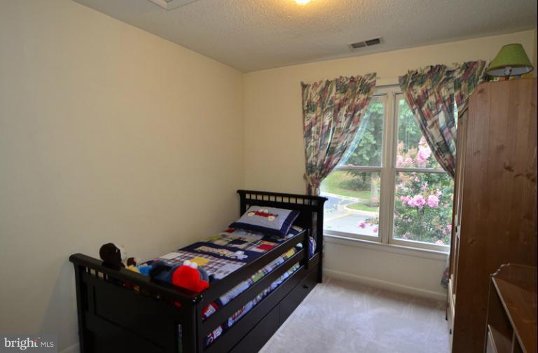 1616 Oak Spring Way Reston, VA 20190 - Photo 10 of 30 Bedroom 3
