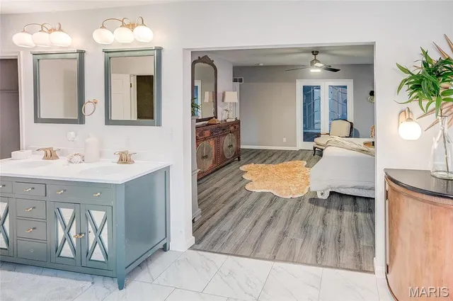 $432,000 | 121 Country Club Place, Belleville, IL 62223