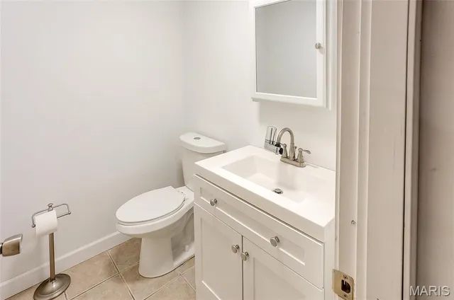 $432,000 | 121 Country Club Place, Belleville, IL 62223