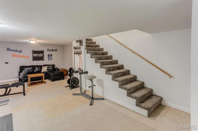 $432,000 | 121 Country Club Place, Belleville, IL 62223