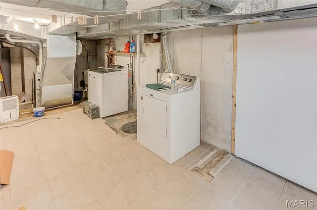 $432,000 | 121 Country Club Place, Belleville, IL 62223